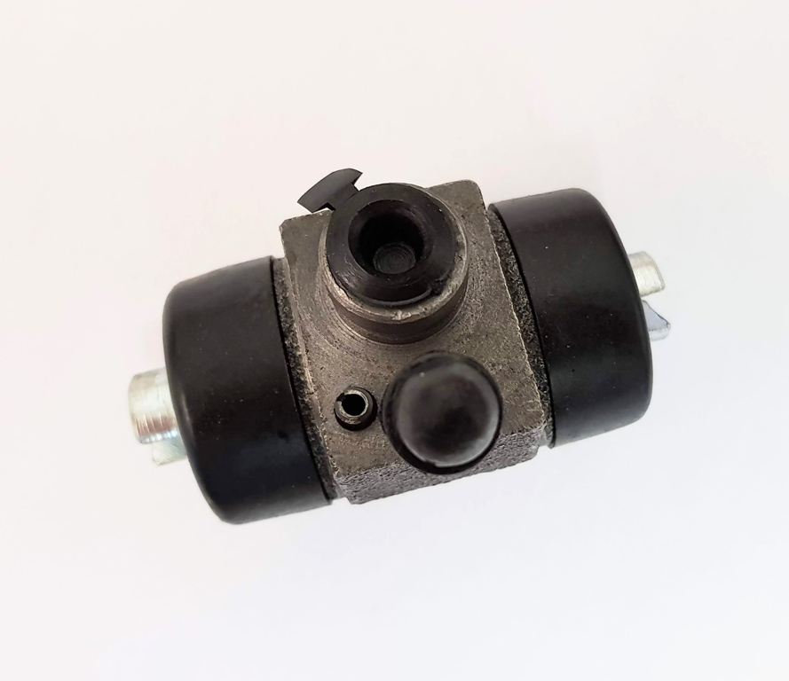 MG Midget Rear Wheel Cylinder (1500 Models) - Image 2