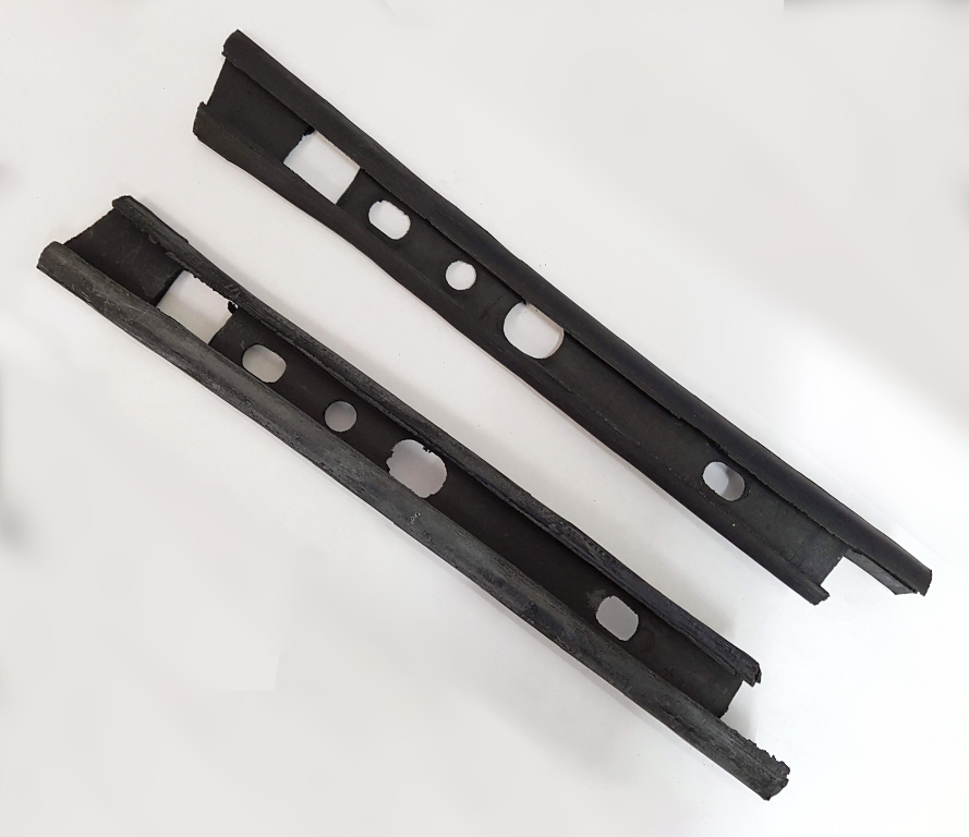 MGB Roadster Quarterlight to Door Seal Set (all Roadsters)