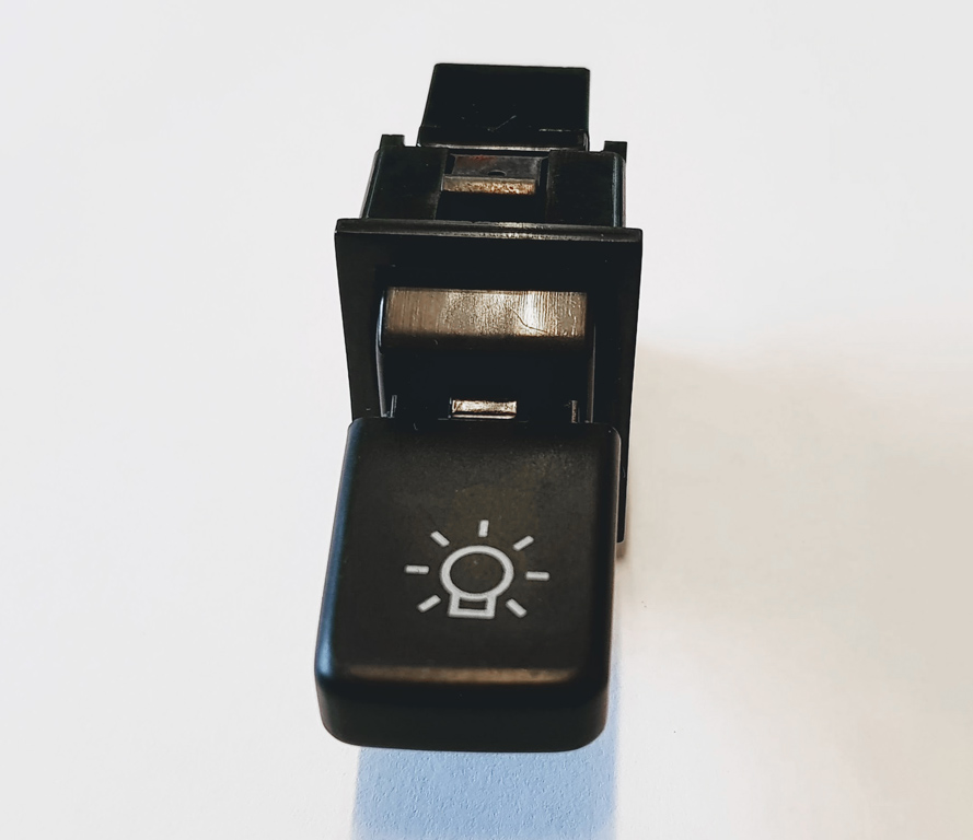 MGB/ MGB GT Headlamp Switch (1976 on - Paddle Type) AAU4562