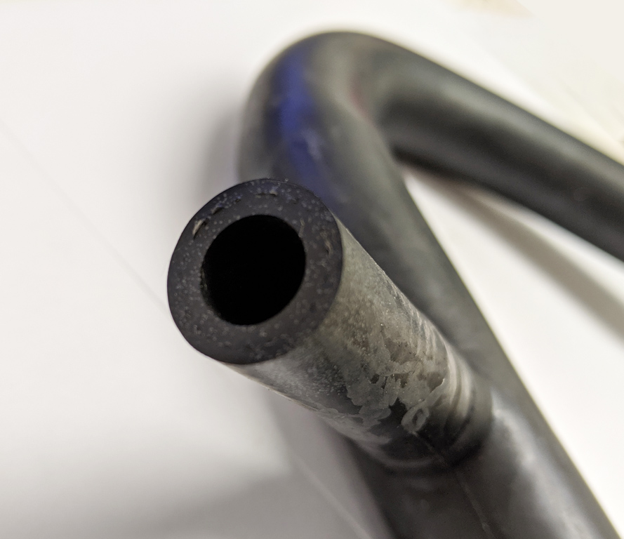 Midget Bottom Radiator Hose (Early 1275 Cross Flow Radiators) GRH510