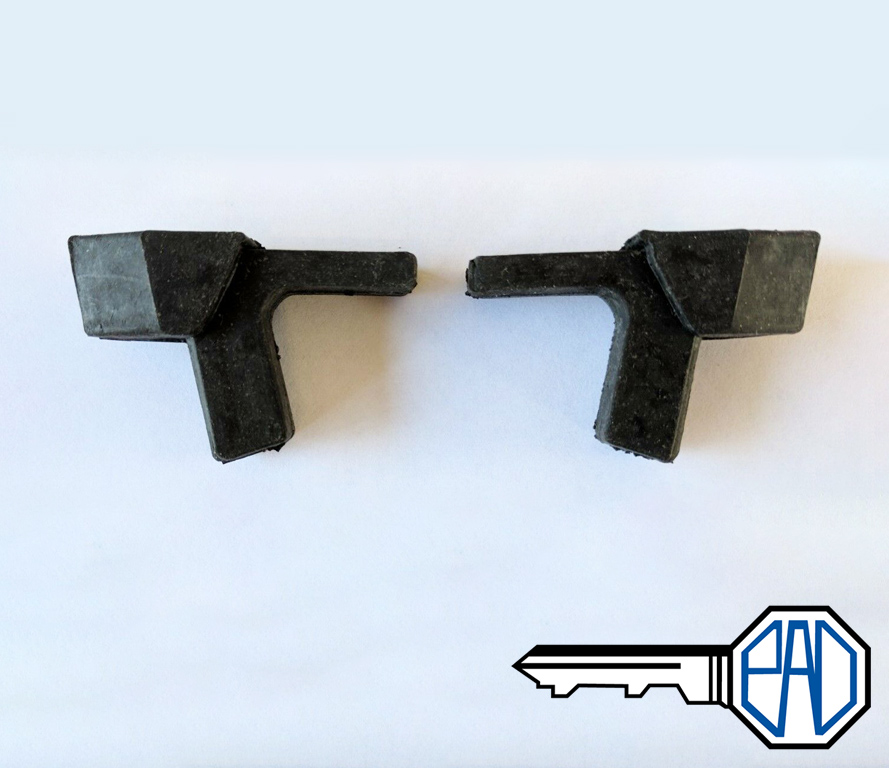 MGB GT Quarterlight Stop/ Rubber Block Set - AHH8935 (Chrome Q/L)