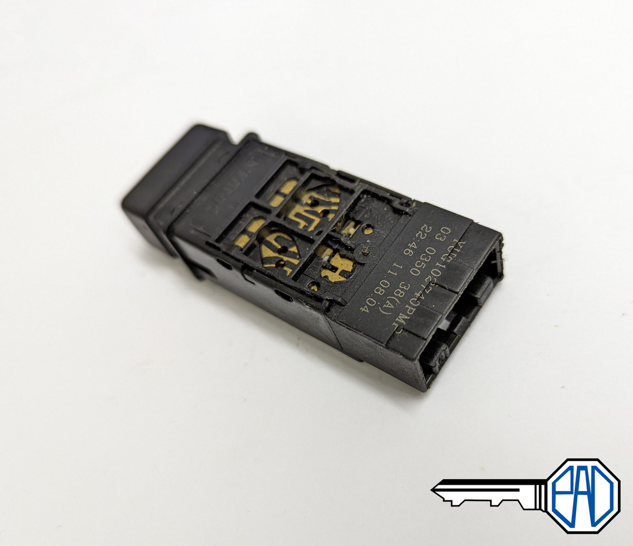 MG MGF MKII/ MG TF Rear Foglight Switch - YUG102740PMP - Image 4