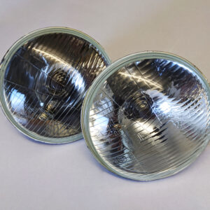 MGB/ MGB GT/ Midget 7" H4 Halogen Headlamp Set/ Domed Type W Pilot - w/ Bulbs - RHD