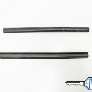 MG MGB Roadster Windscreen to Quarterlight Seals - 27H4300P